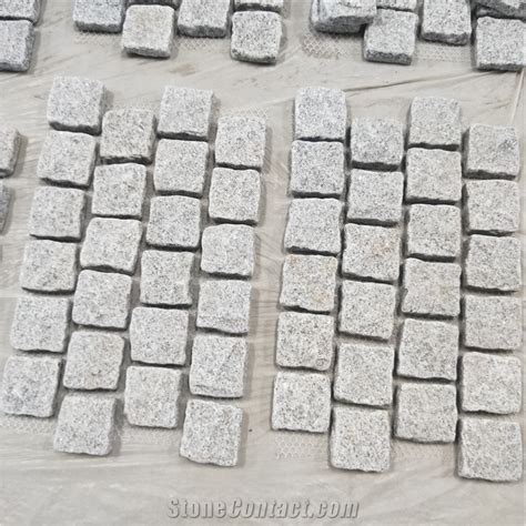 Rectangular Tumbled Gray Granite Paver Tiles From China