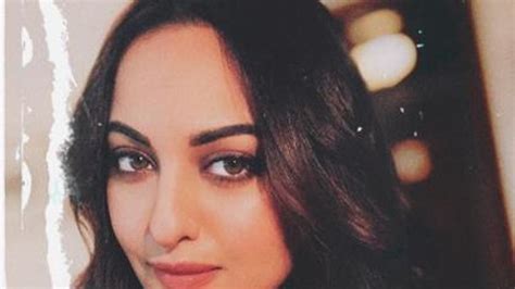 Sonakshi Sinha Files Fir Against Cyber Bullies One Arrested Bollywood Hindustan Times