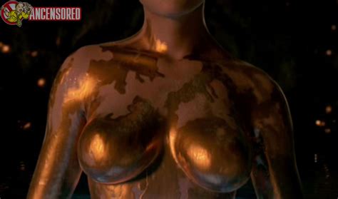 Angelina Jolie Desnuda En Beowulf