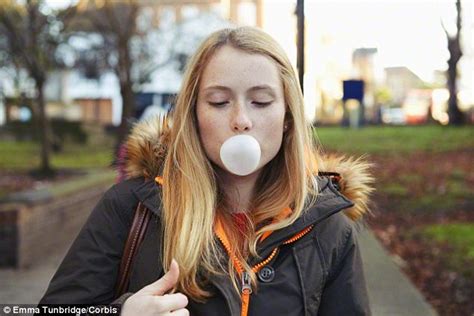 Chewing Gum Is Solution To Prevent Catchy Lyrics Turning Into