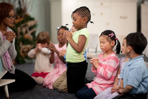 6 Childrens Prayers For Kids To Say Aloud