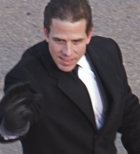 This page will be updated as more photos/videos are released laptop leaks: Hunter Biden - Wikipedia