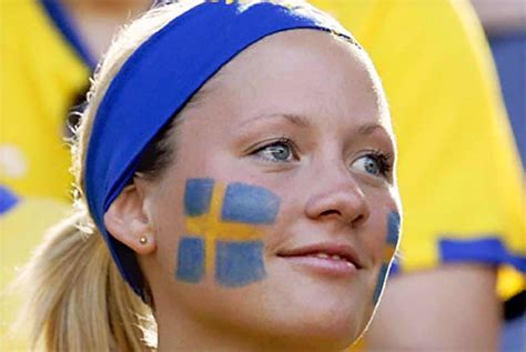 Beautiful Swedish Fans Of Euro 2012 Istoryadista History Blog Cebu Blogger