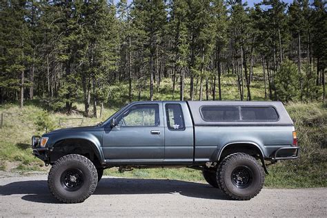 1990 Toyota Pickup Camper Shell Toney Capes