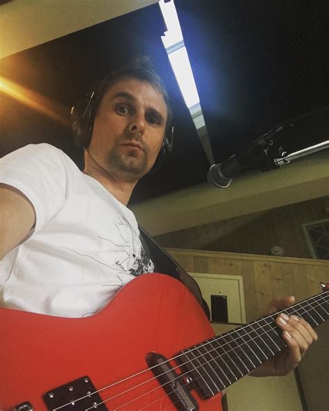 The band has been captivating audiences all over the world with. Matt Bellamy (Muse) is back at the studio (con imágenes ...