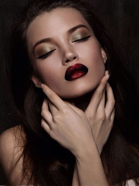 Make Up Dark Red Lips Stunning Makeup Makeup Beauty