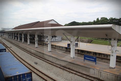 Ets train from kl sentral to ipoh depart from kl sentral kuala lumpur, which is one of the largest transportation hubs in kl. Padang Besar to Kuala Lumpur by KTM ETS train