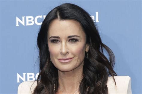 Look Kyle Richards Hospitalized After Multiple Bee Stings