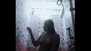 Swathi naidu baño sexy y desnudo parte 2 XVIDEOS COM