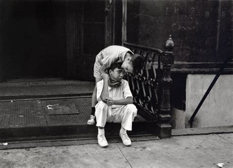 Twelve New York Moments 1939 1945 Helen Levitt Exhibitions