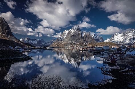 Norway Lofoten Reine The Breathtaking Village Of Reine Is Located