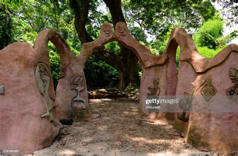 Entrance To The Osogbo Temple Compound Osunosogbo Sacred Grove Osogbo Nigeria High Res Stock