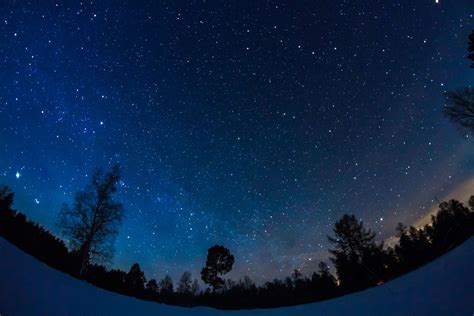 Why Stargazing Is Better In Winter New Trail