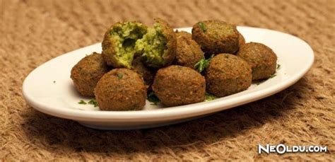 Working in batches, fry falafel balls, turning occasionally, until they float and. Falafel Tarifi