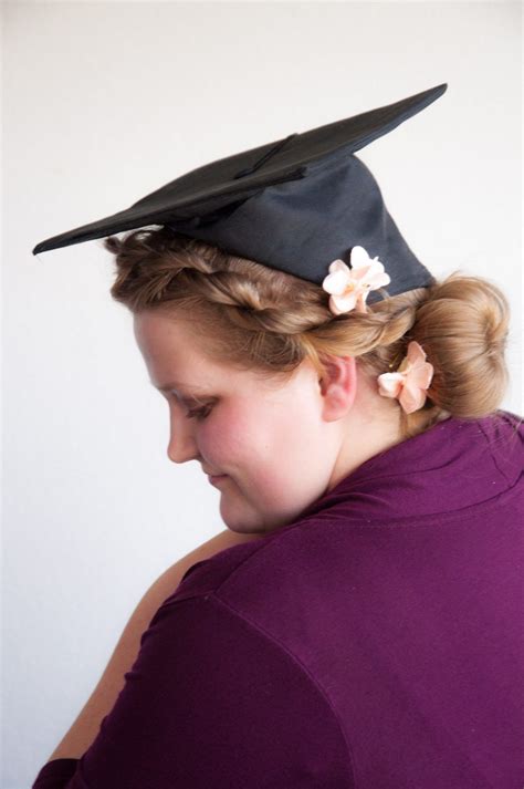 35 Graduation Hairstyles And 3 Hair Hacks To Achieve Them