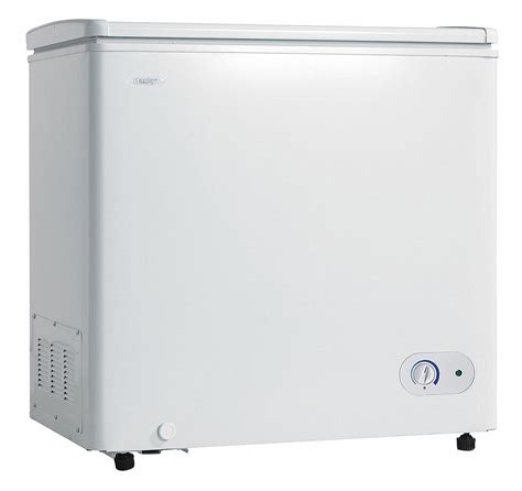 danby compact chest freezer 7 2 cu ft 6rnr5 dcf072a3wdb grainger