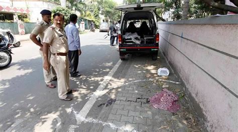 Man Beheads Wife Walks With Her Head In Katraj Area In Pune Cities