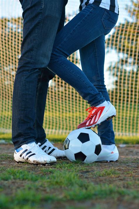 Footballlove Soccer Couples Soccer Pictures Football Relationship