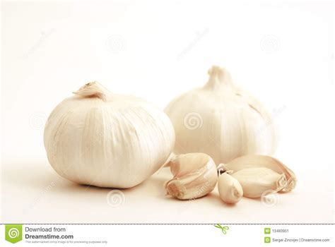 An easy way to remember the garlic conversion is to think of teaspoons first (there are 3 tsp. How much garlic in a clove? | CookingBites Cooking Forum