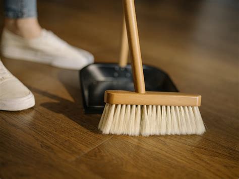 How to Sweep Floors: 9 Simple Tips for Homeowners