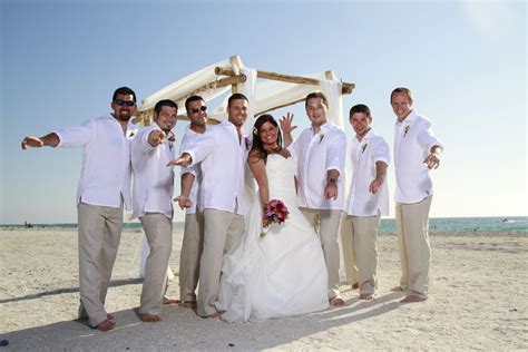 At home, as at the beach, the best possible outfit involves covering way more of your body than you initially imagined. Beach Wedding Packages | Noivo e padrinhos, Casamento ...