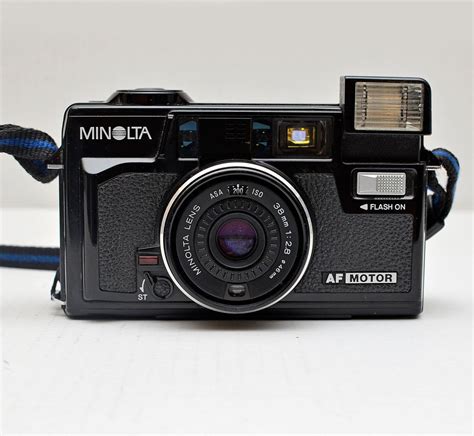 Minolta Hi Matic Af2 Md 35mm Film Auto Focus Viewfinder Camera