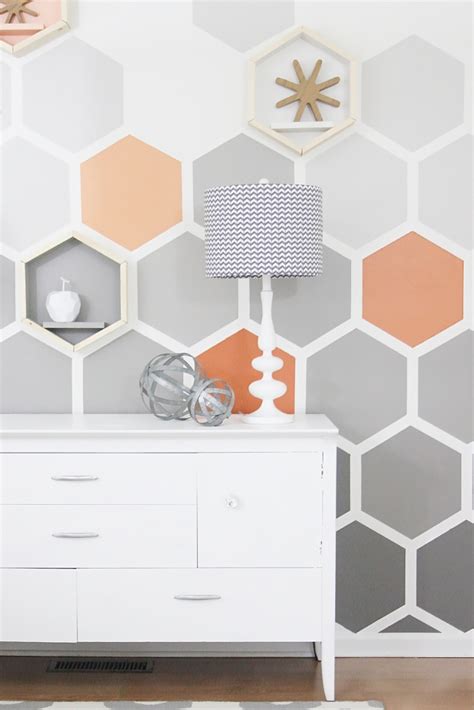 Others may want to sketch the design, but i feel that i get a better sense of the design when i know how many colors i'd want in the mural. Painted Wall Ideas: DIY Ombre Hexagon Wall - Thistlewood Farm