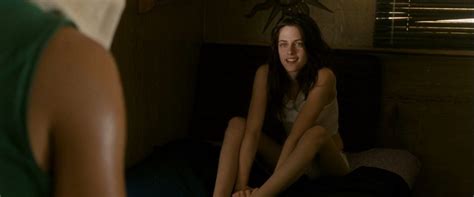 Kristen Stewart Sexy Into The Wild 3 Pics  And Video Thefappening