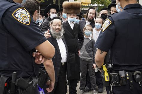 Hasidic Jews Feel Like The Only Minority New York Officials Are
