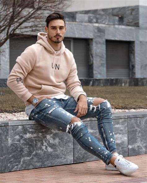 Beige Hoody Winter Outfit Designs With Light Blue Casual Jeans Hoodie