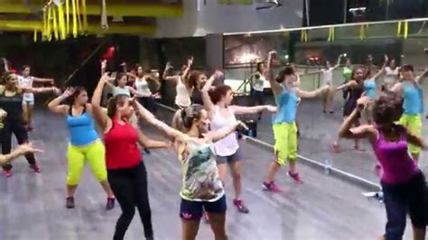 Bailando Zumba Fitness Class Youtube