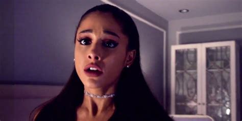 Recap How Ariana Grande Gets Killed In Scream Queens Episode 1