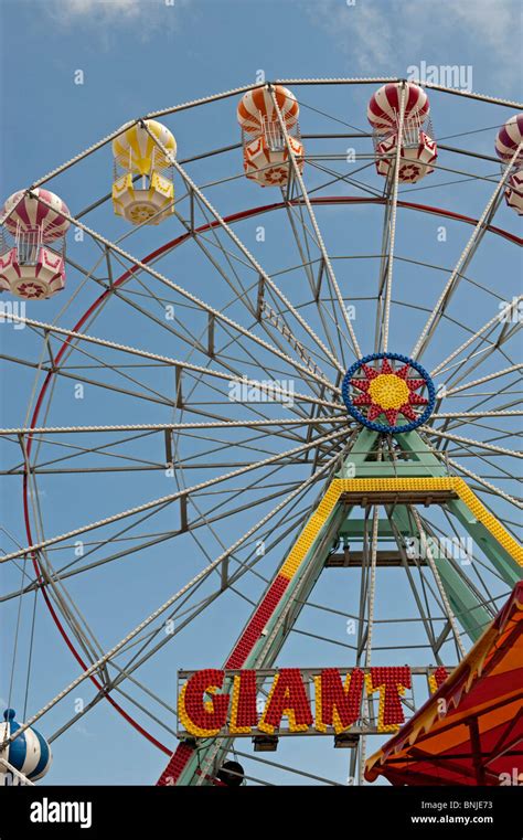 Giant Ferris Wheel Ride At Skegness Fairground Stock Photo Alamy