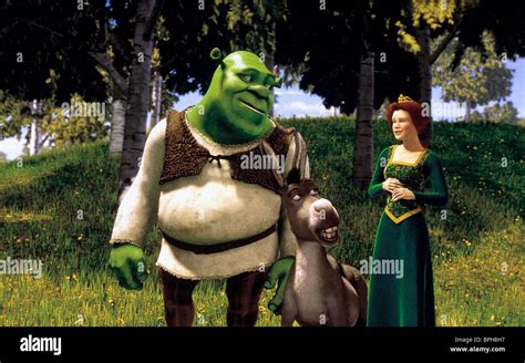 Shrek Donkey And Princess Fiona Shrek 2001 Stock Photo 31112739 Alamy
