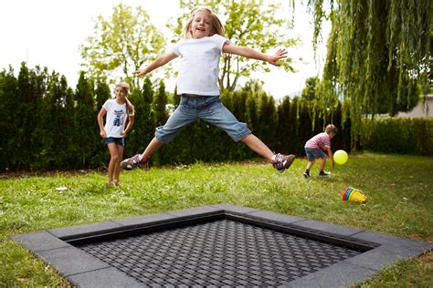 What Are Fun Games To Play On A Trampoline Planet Game Online