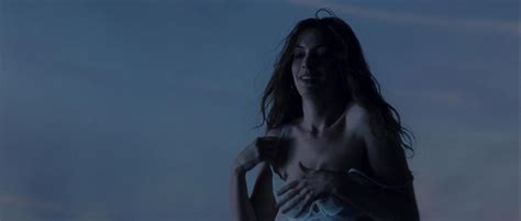 Nude Video Celebs Actress Anne Hathaway