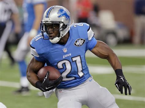 Running Back Reggie Bush Released By Detroit Lions After 2 Seasons