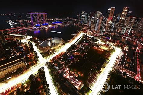 Charles leclerc took fourth for ferrari to equal. Formel 1 2017 in Singapur: Das 1. Training im Formel-1 ...