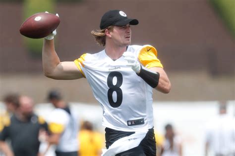 Kenny Pickett Shines With Stellar Deep Throws At Steelers Training Camp