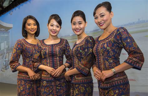 Pictures Of Air Stewardesses Of The World And Their Uniforms Sg