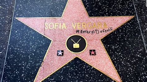 Cosbys Star On The Hollywood Walk Of Fame Is Vandalized Again Its