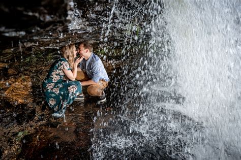 waterfall engagement photos minneapolis wedding photographers