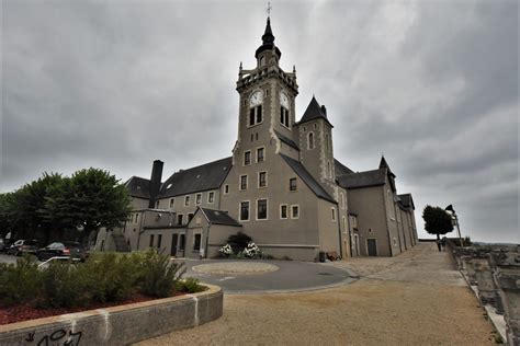 Arlon autoryzowanym dystrybutorem nici coats poznań. Zdjęcia: Arlon, Walonia, Arlon, kościół św. Donata, BELGIA