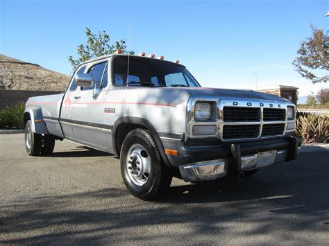 1993 Dodge Ram D350 Cummins Diesel 5 Speed Ex Cab 1 Owner Clean 152k