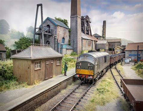 British Model Railway By Chris Nevard Modeltraintips Model Railway