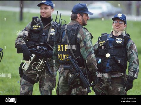 Waco Texas Bureau Of Alcohol Tobacco And Firearms Agents Atf At