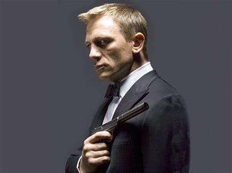Daniel Craig Actor James Bond Agent 007 Tuxedo Gun
