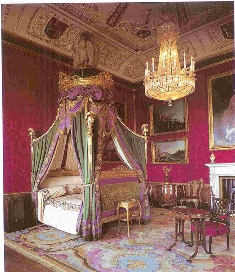 Windsor Castle The State Bedchamber Pure Silk Lustring In Lilac For