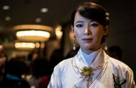 Chinese Humanoid Robot Turns On The Charm In Shanghai