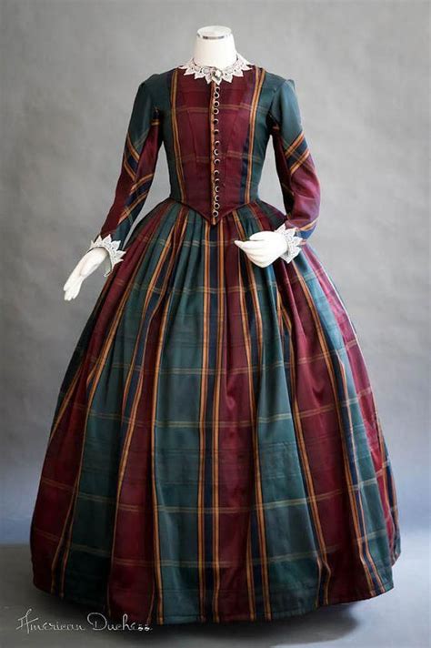 30 Beautiful Christmas Gowns For Chic Women Cocktail Dress Holiday Victorian Costume